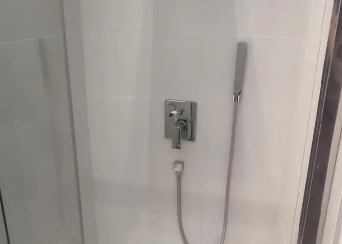 Hilandarska 2 בלגרד