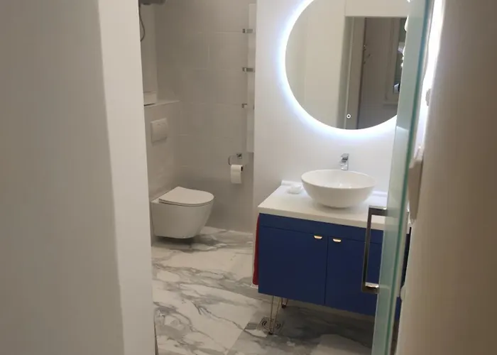 Hilandarska 2 * בלגרד